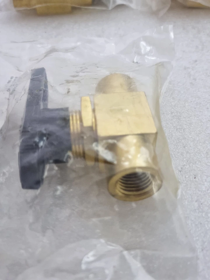 Lot Of 3 Pcs Swagelok B-43F4 Brass 40 Series Ball Valve New